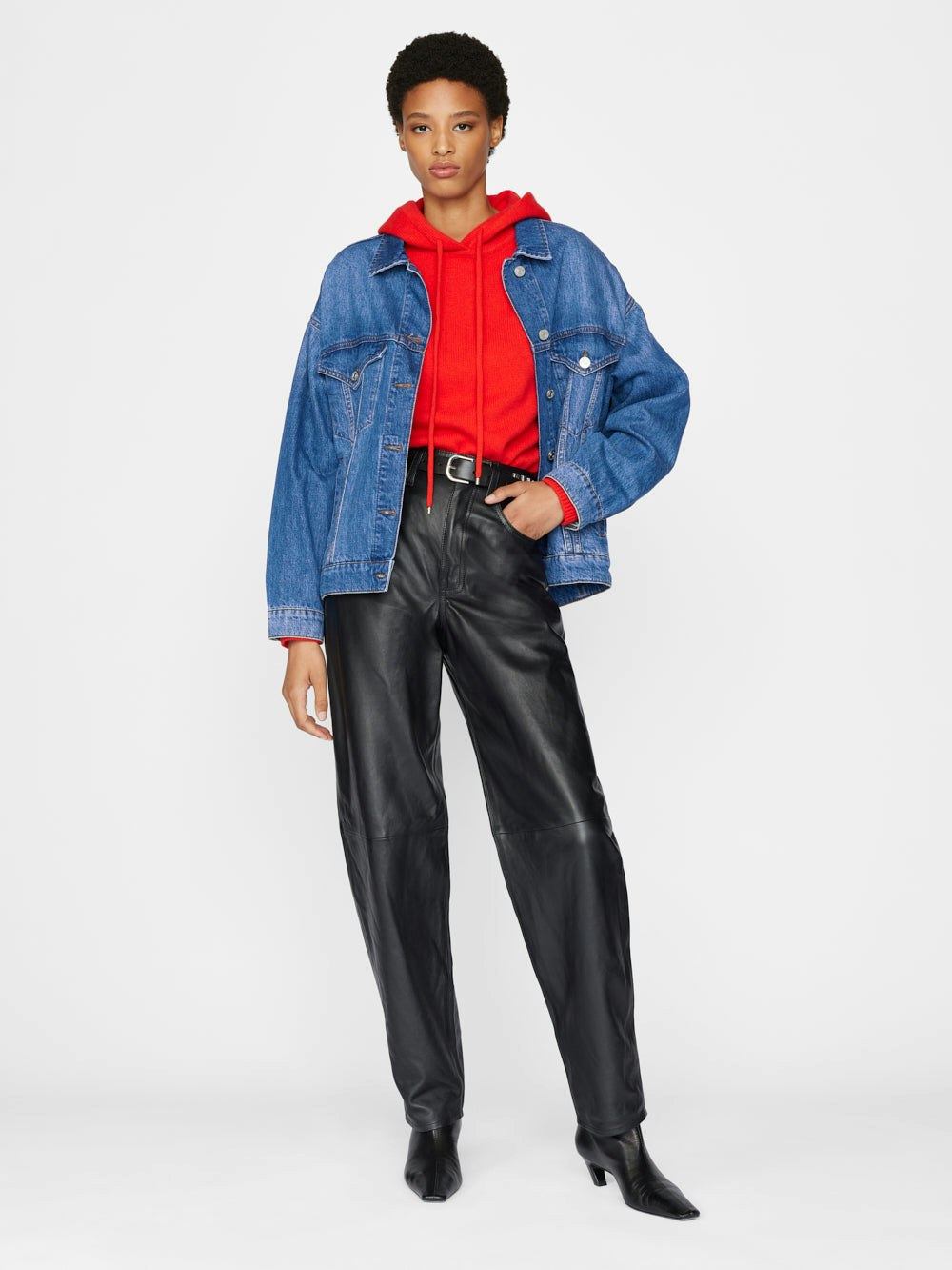 hoodie full body view alt:hover